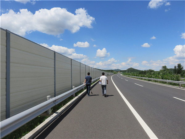 公路声屏障